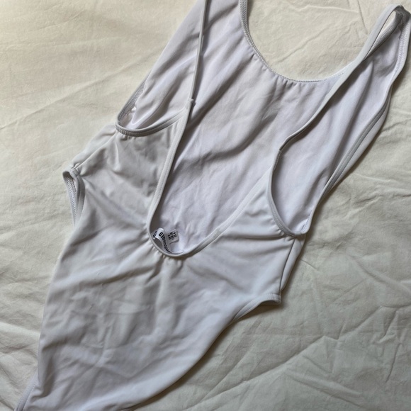 Misguided One Piece Swimsuit - Picture 2 of 3